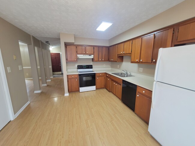 Photo - 500 Orchard Dr