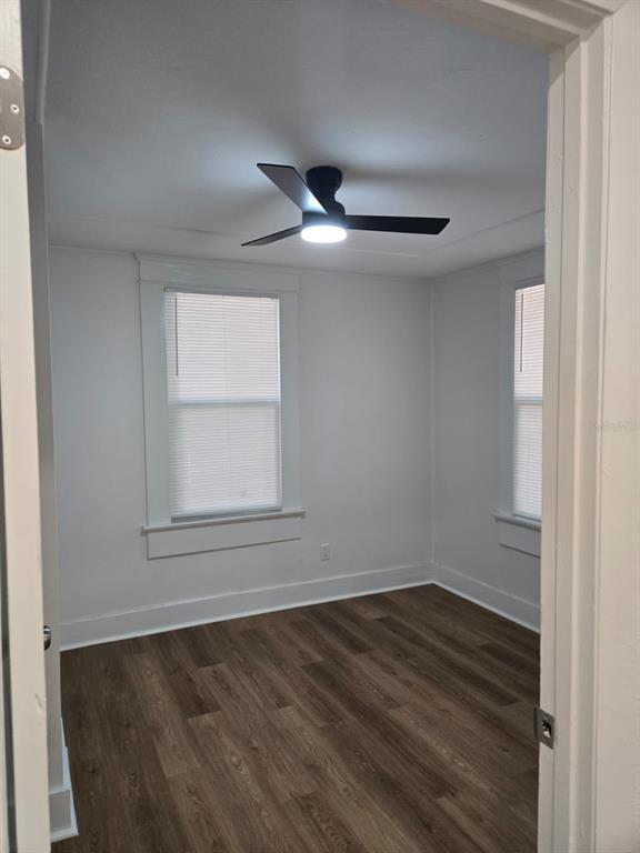 Photo - 709 E James St