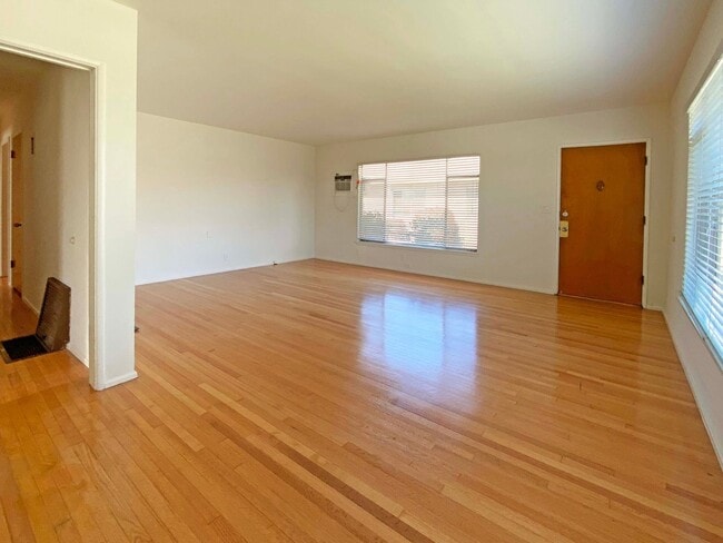 Photo - 215 S Baldwin Ave Unidad 215 #A