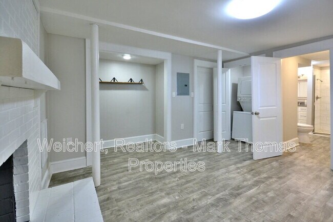 Photo - 1900 Sunset Ave