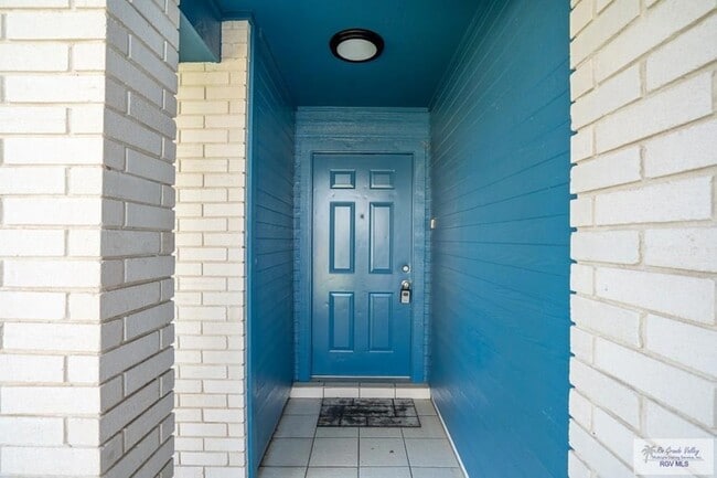 Photo - 1307 Lily Ln