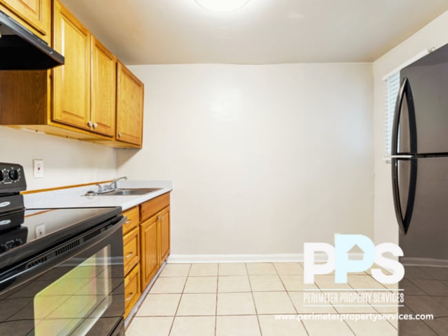 Photo - 195 Randolph St NE