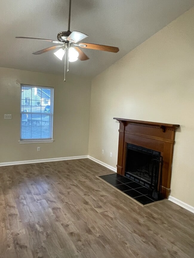 Photo - 2817 Ridgecrest Dr