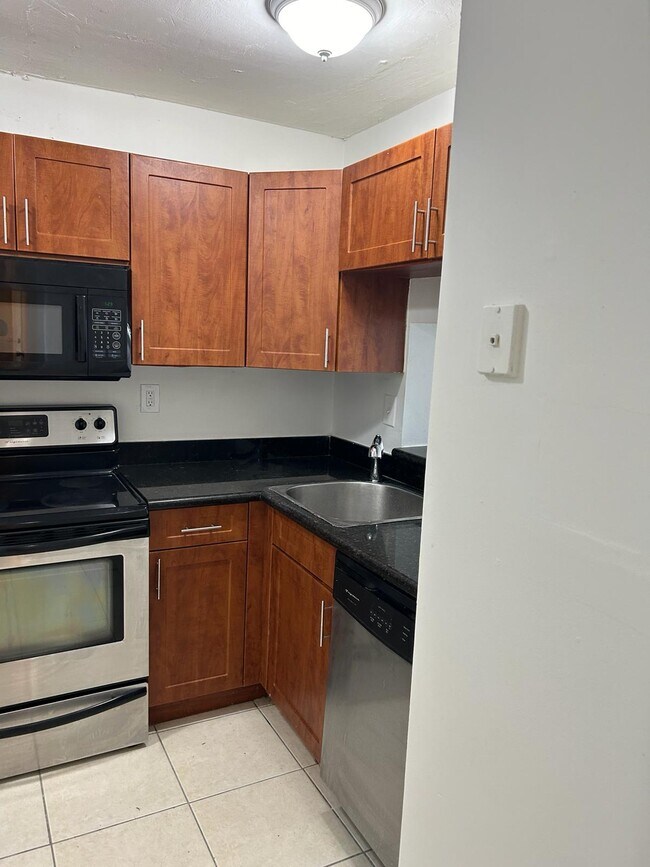 Photo - 488 NW 165th St