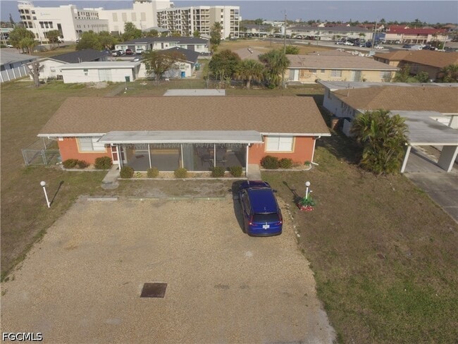 Building Photo - 4819 Marine Dr