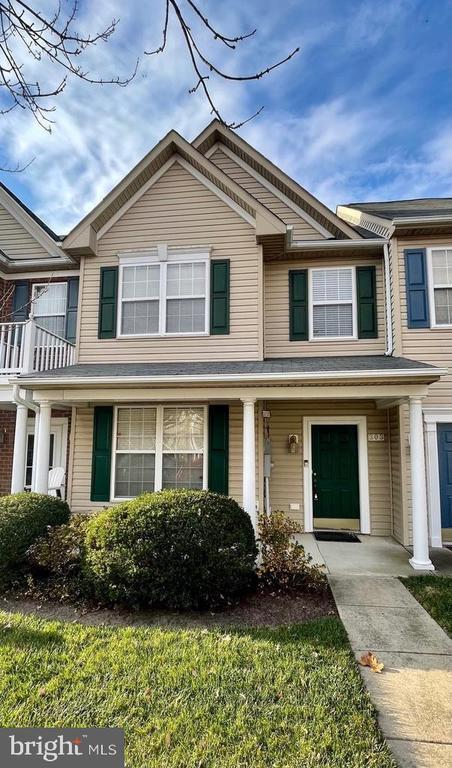 Photo - 303 Leontyne Pl