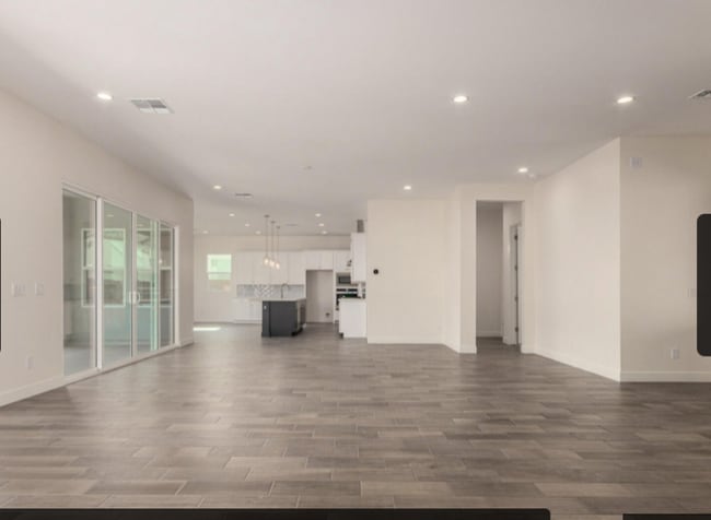 Photo - 17233 W Dartmouth St