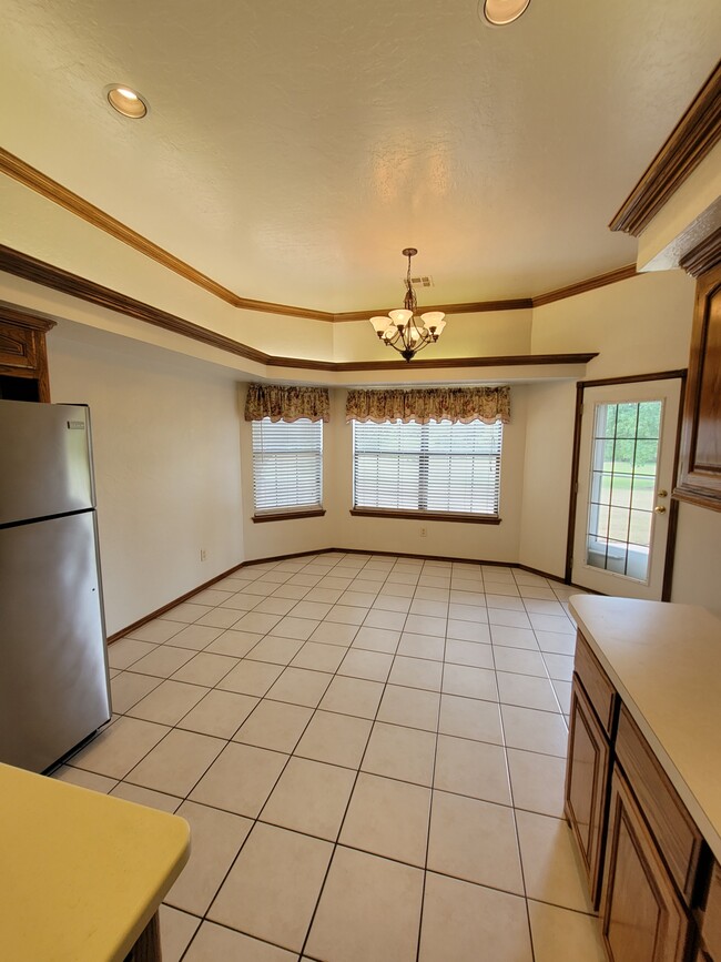 Photo - 8415 Valley Creek Dr