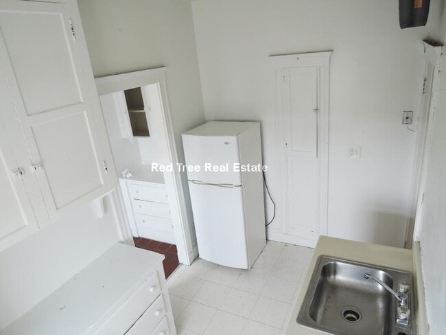 Building Photo - 66 Chiswick Rd