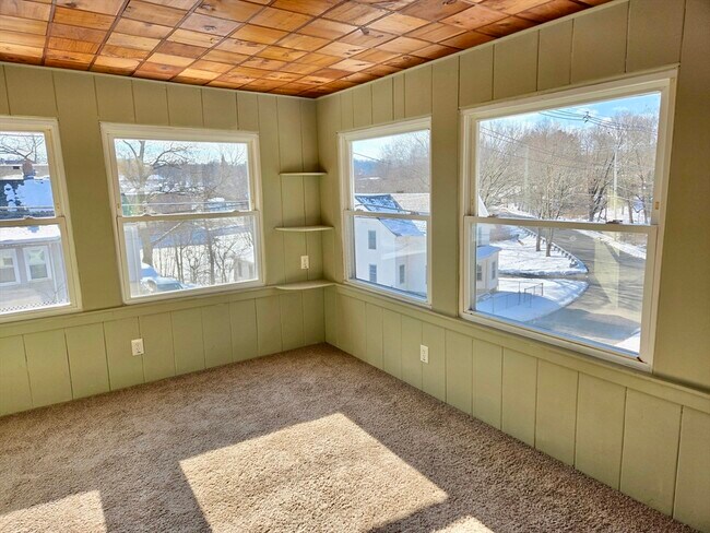 Photo - 93 Cliff St Unit 2