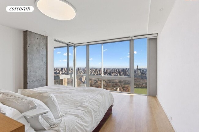 Photo - 101 W 67th St