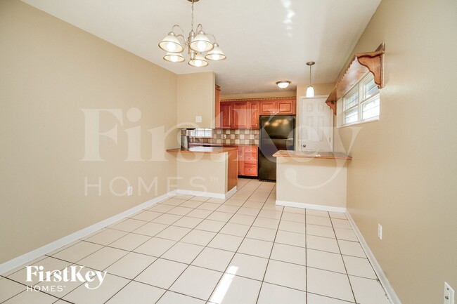 Photo - 2720 Erin Rd