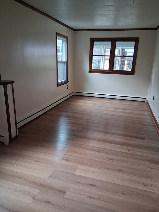 Bedroom - 51 McEwen Rd