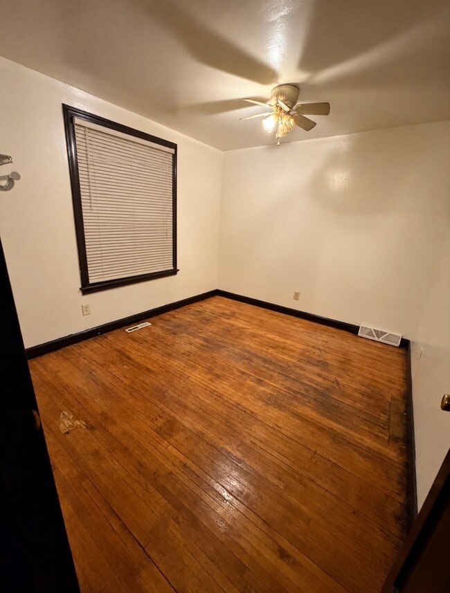 Photo - 2512 N 35th St Unit Lower