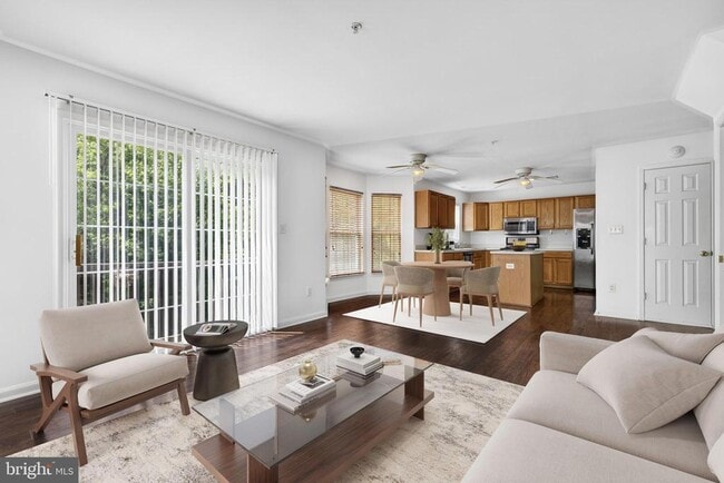 Photo - 2103 Sayan Ct