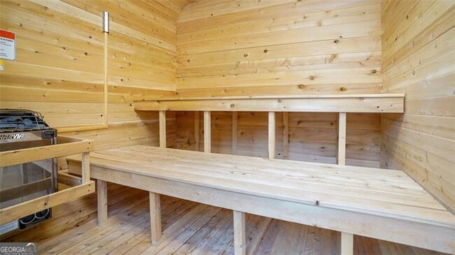 Photo - 819 Mercer St SE