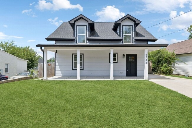 Photo - Beautifully Remodeled Home Just Minutes From Downtown Nashville