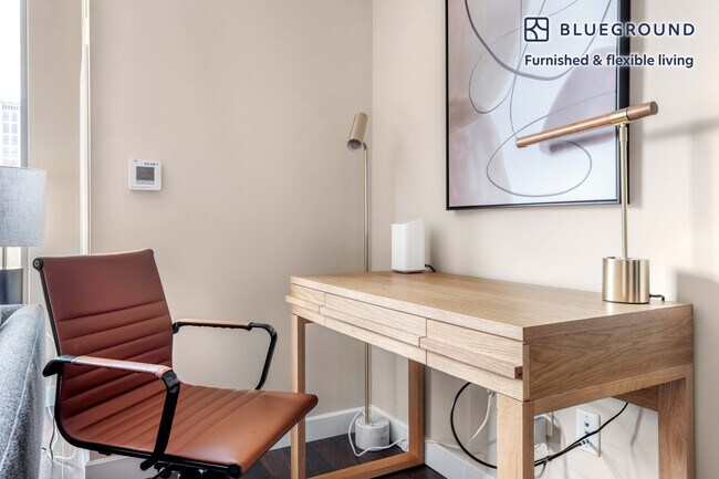 Photo - 77 Exeter St Unit FL6-ID867