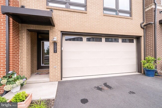Photo - 1521 Ribbon Limestone Terrace SE