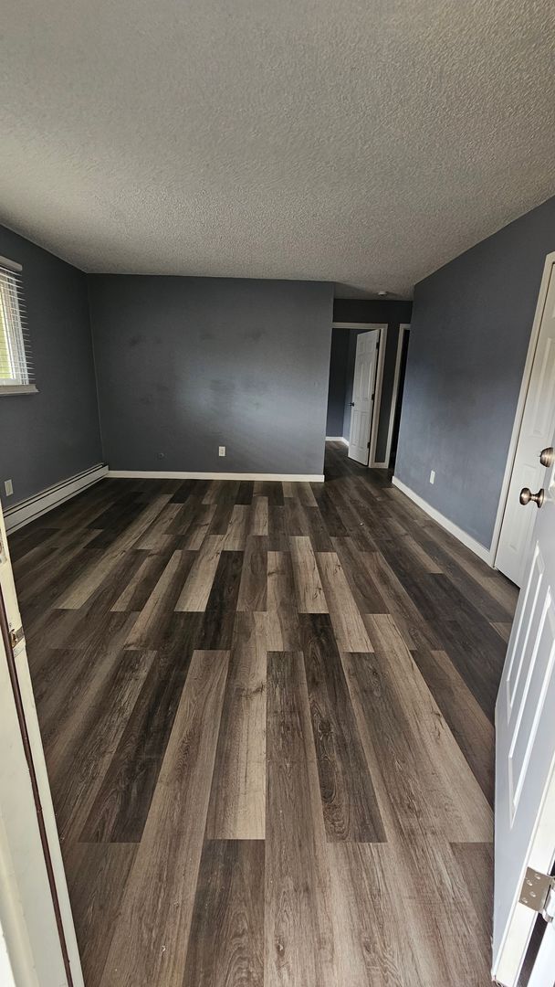 Photo - $500 OFF FIRST MONTH |$1313 - 3BR/1BA Pet-...