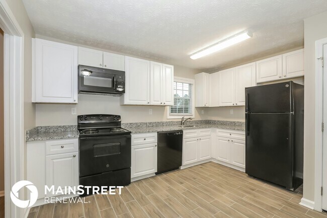 Photo - 3037 Kathy Ln NW