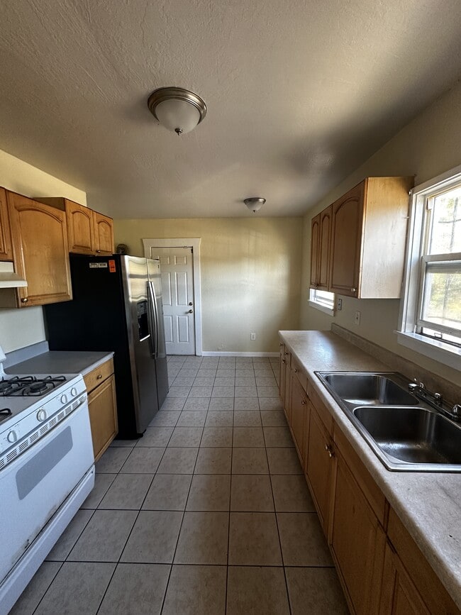 Photo - 1577 80th Ave