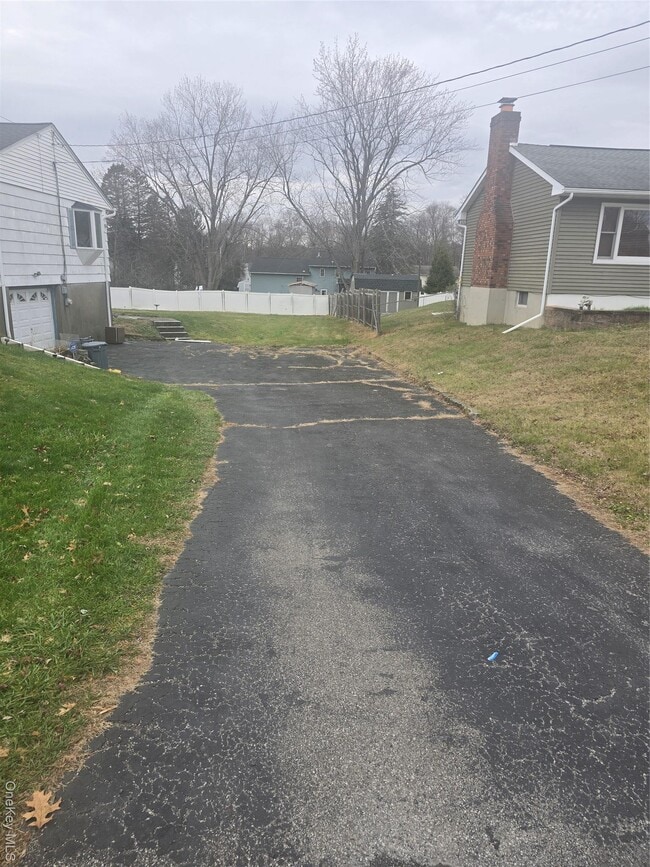 Photo - 21 Carriage Dr