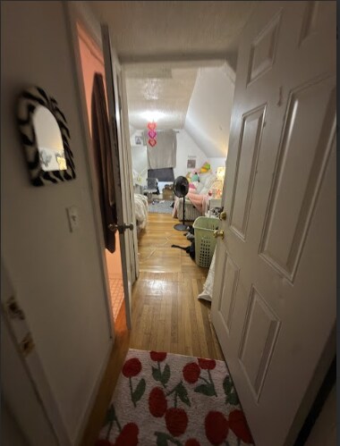 Building Photo - 26 Greylock Rd Unit 3