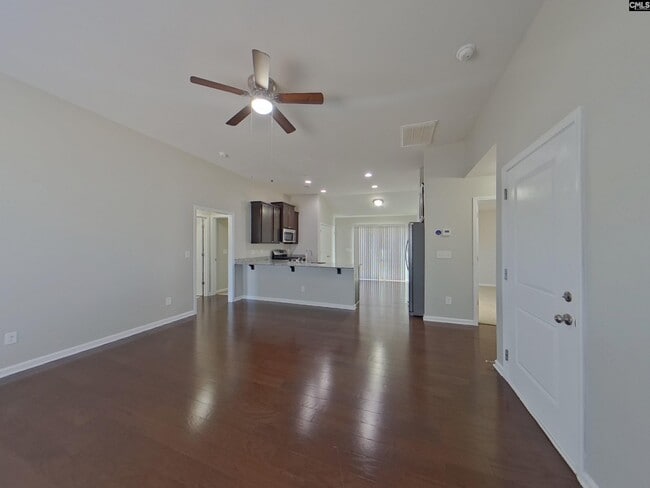 Photo - 474 Finch Ln