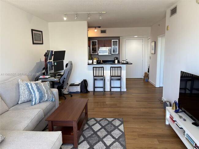 Photo - 18800 NE 29th Ave Unit 807