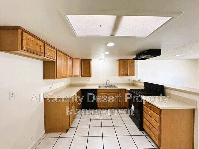 Photo - 33950 Via De Anza Unidad A