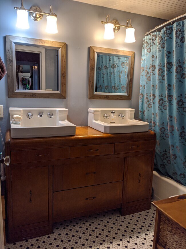 Photo - 9420 N Portsmouth Ave