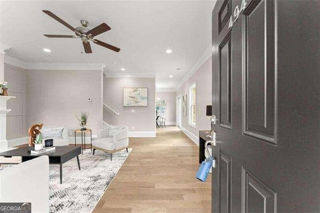 Photo - 502 Washington St NW