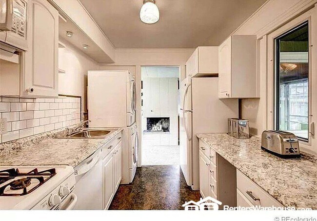 Photo - 3030 S Bellaire St