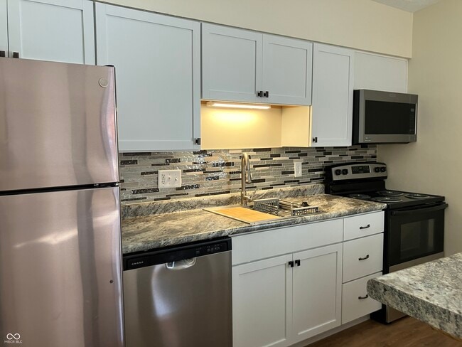 Photo - 778 Loews Blvd