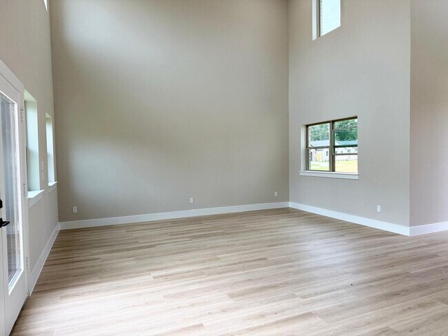 Photo - 2615 Liguria Ln