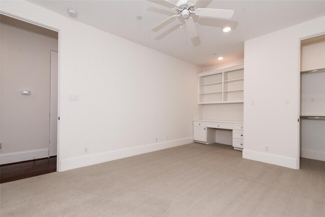 Photo - 3821 N Braeswood Blvd
