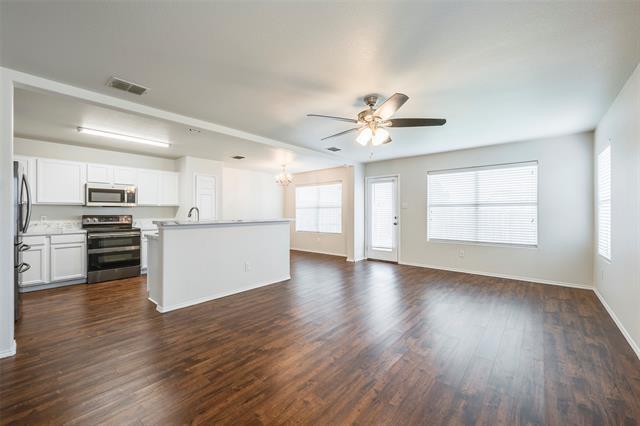 Photo - 7500 Lazy Spur Blvd