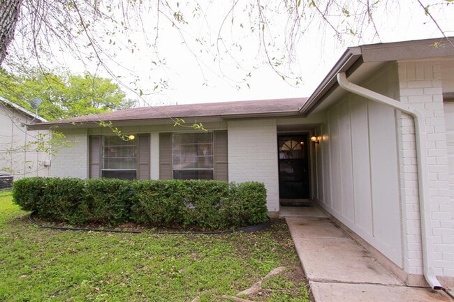 Photo - 7900 Whitsun Dr