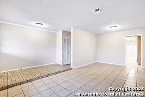 Photo - 8138 Raritan St