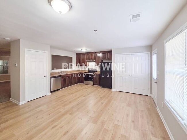 Photo - 8596 Webb Rd