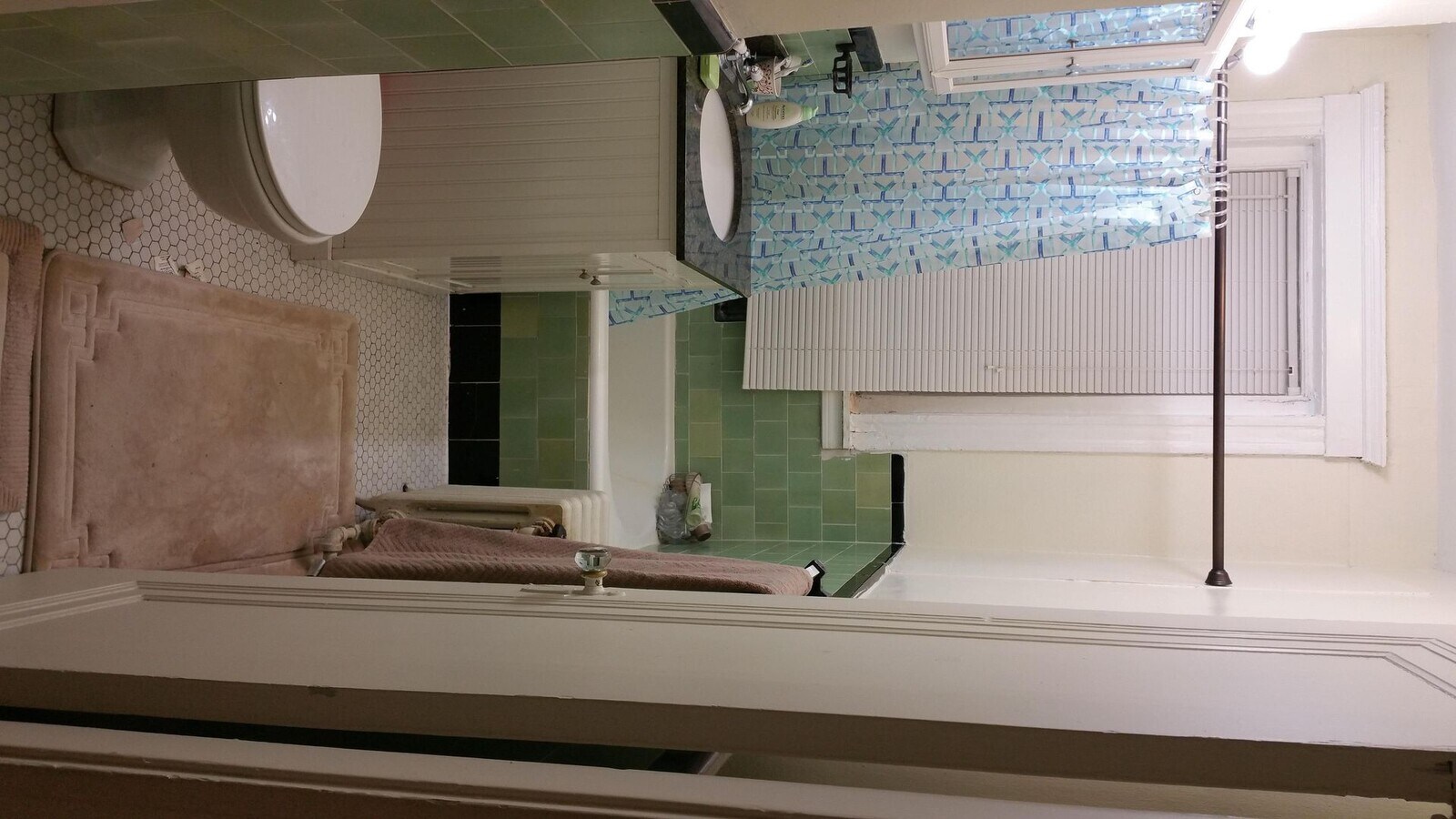 Photo - Great Studio in perfect location! Laundry in building.