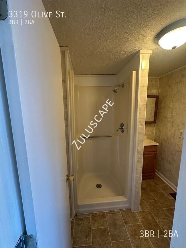Photo - 3319 Olive St