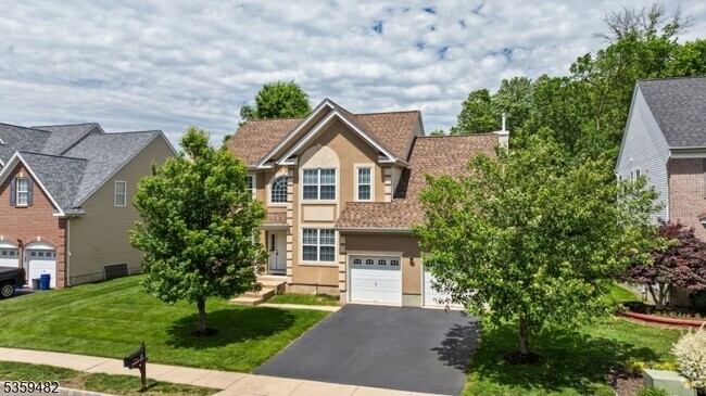 Building Photo - 13 Goldstar Dr Rental