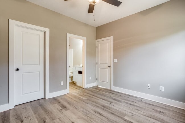 Photo - 1625 S Limuel Cir