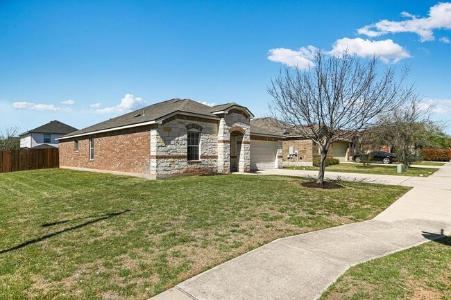 Photo - 101 King Elder Ln