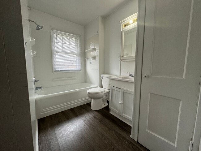 Photo - Rock Island Large 2 Bedroom Townhome