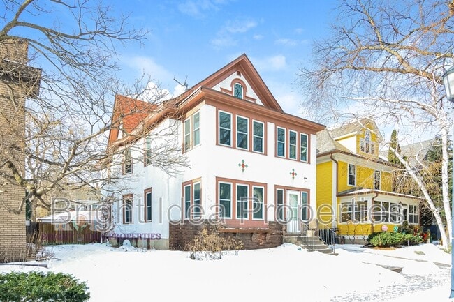 Photo - 2104 Emerson Ave S