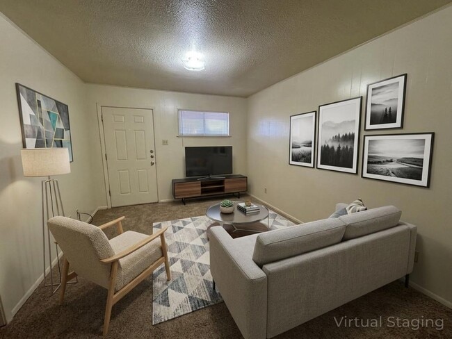 Building Photo - 808 Safady Ave