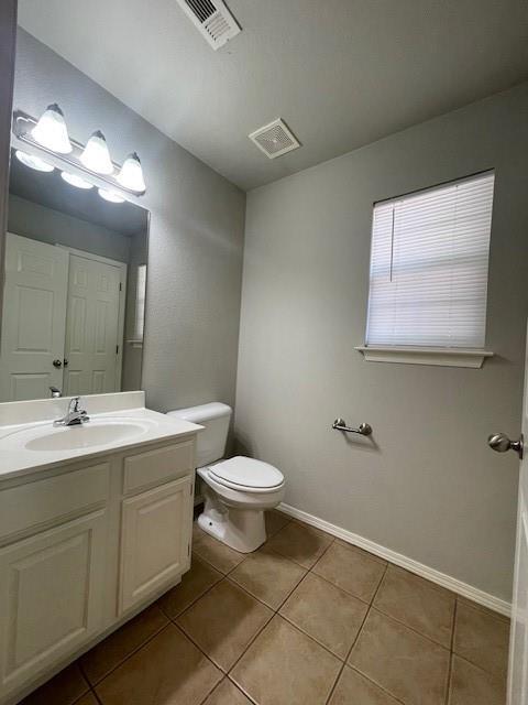 Photo - 1431 Junction St